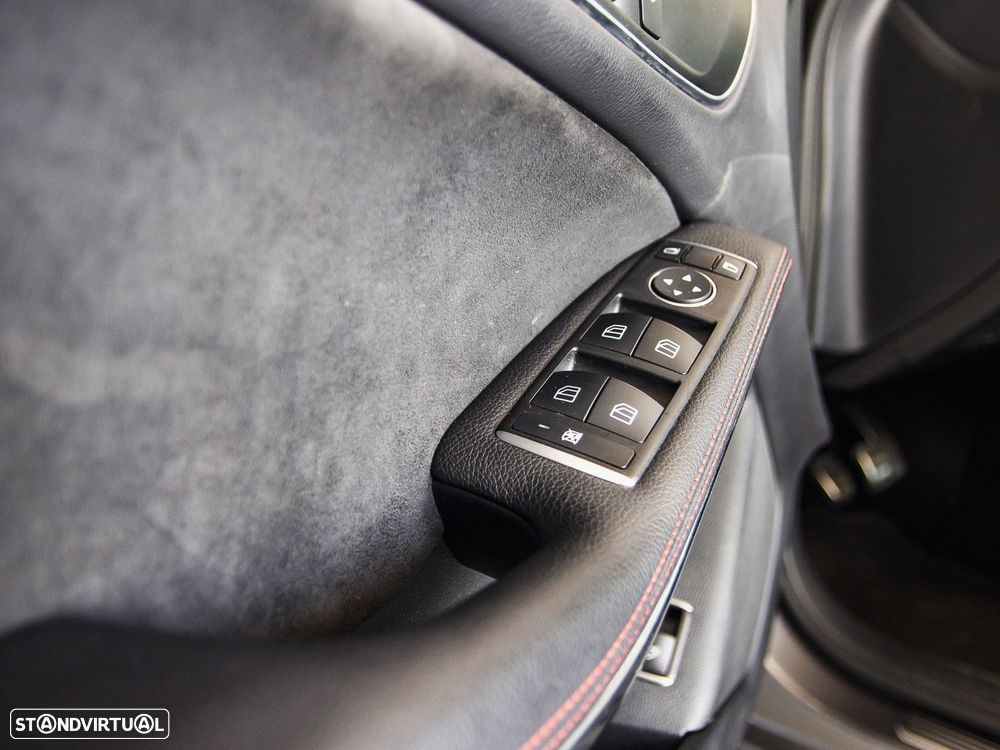 Mercedes-Benz CLA 200 CDI AMG Line — fotografia 38