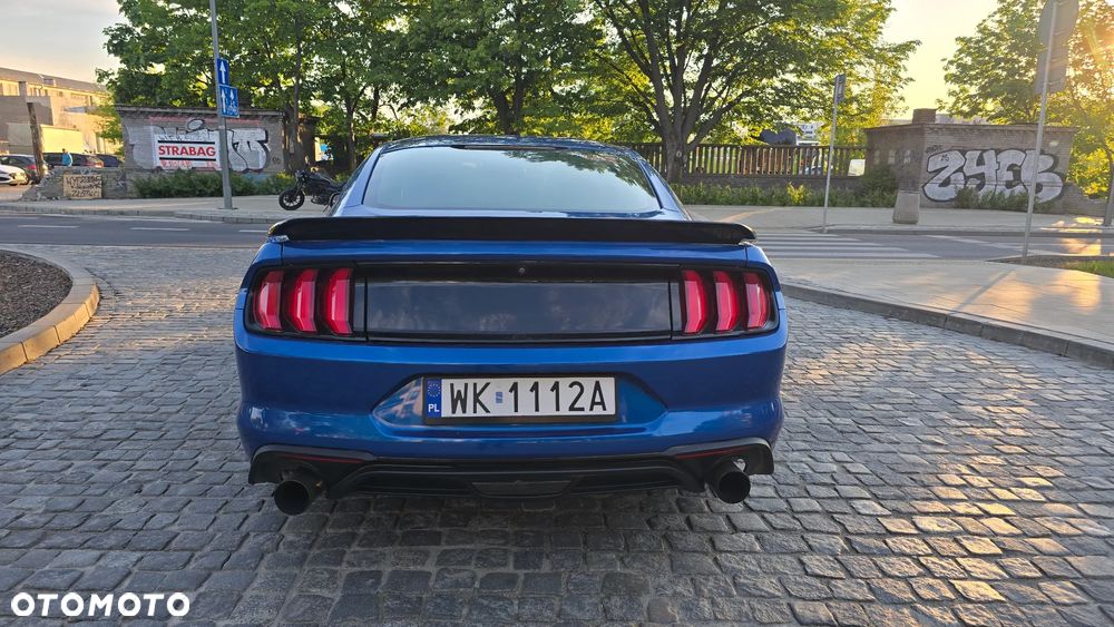 Ford Mustang - 6