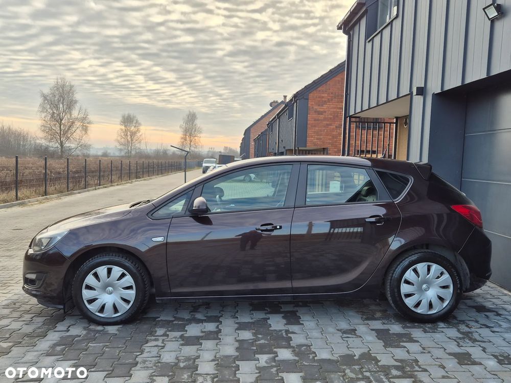 Opel Astra 1.4 T Cosmo EU6 - 17