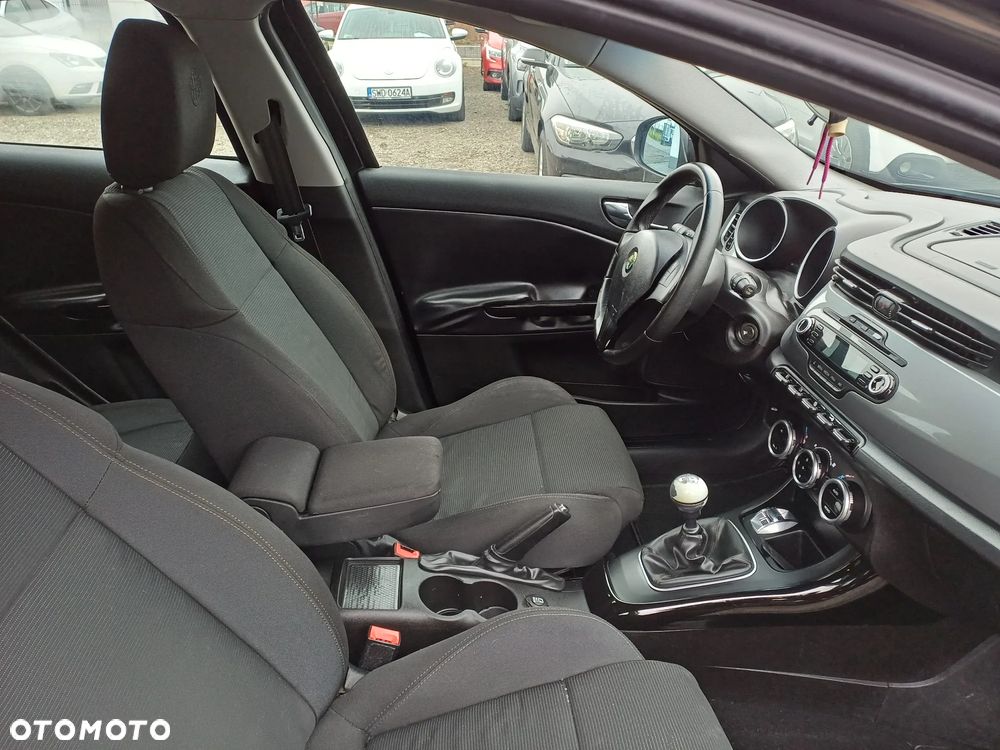 Alfa Romeo Giulietta 2.0 JTDM 16V Turismo - 10