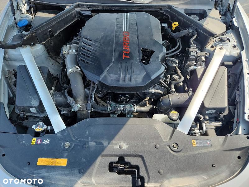 Kia Stinger 3.3 T-GDI AWD GT - 11