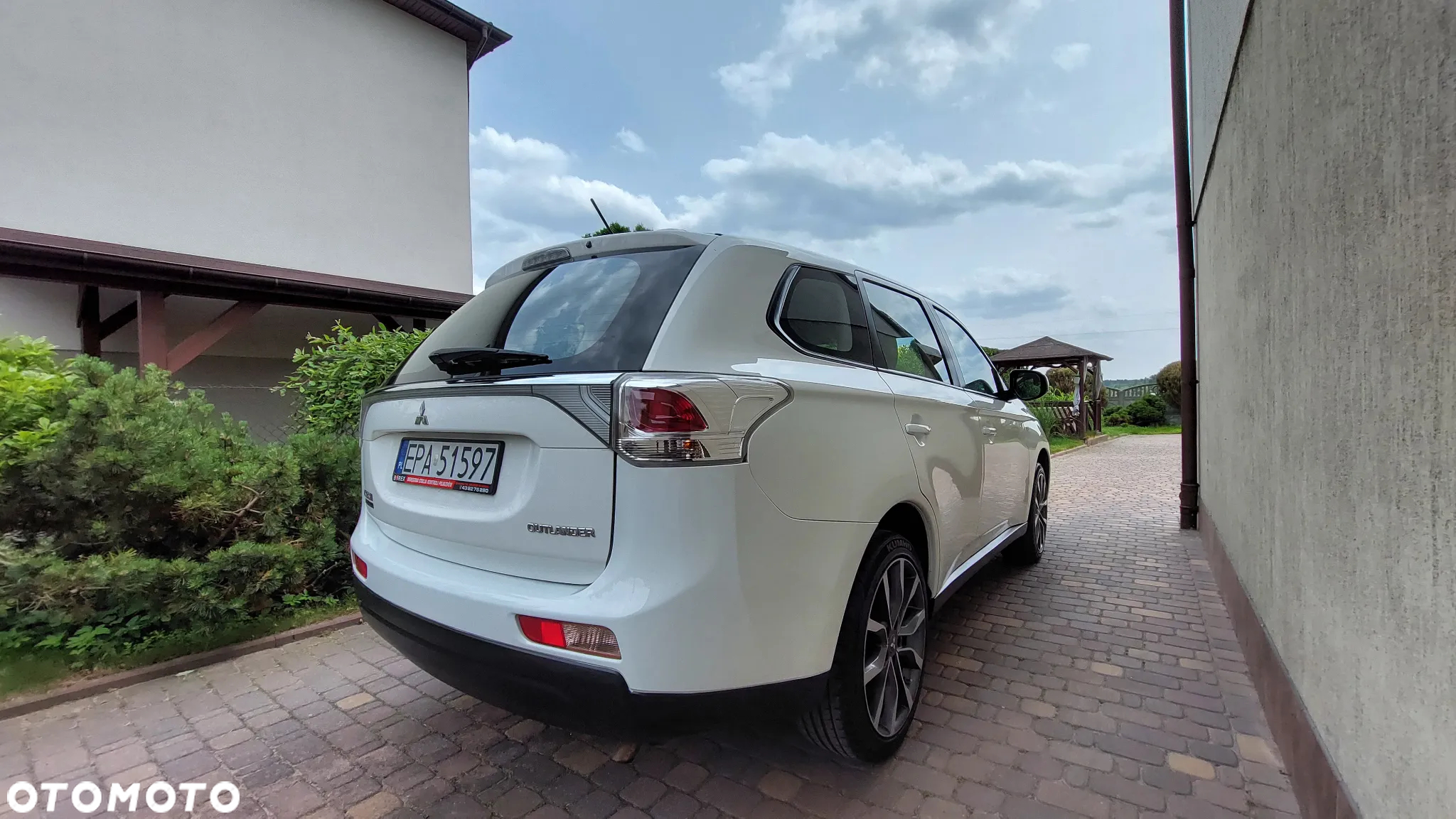 Mitsubishi Outlander 2.0 2WD Inform - 10
