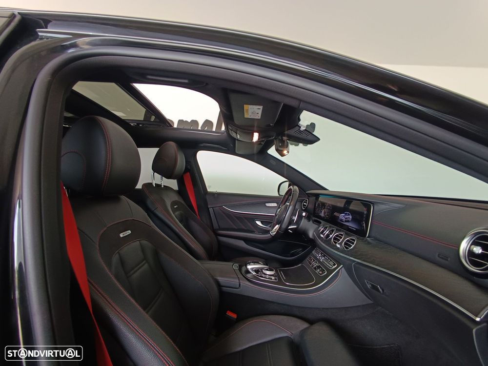 Mercedes-Benz E 53 AMG 4Matic+ - 35