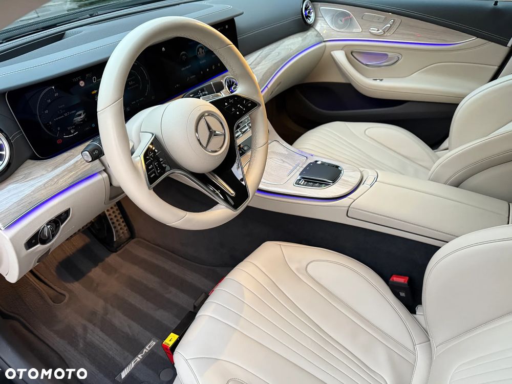 Mercedes-Benz CLS - 13