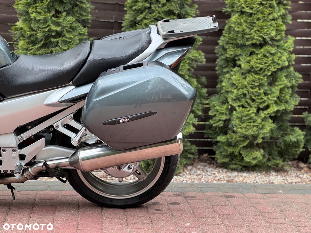 Yamaha FJR - 19