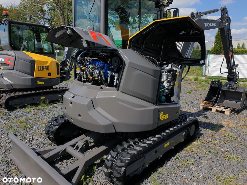 Volvo ECR40F KLIMATYZACJA NOWA DOSTĘPNA OD RĘKI, SZYBKOZŁĄCZE, DŁUGIE RAMIĘ, OBRÓT W OBRYSIE, ŁYŻKI: 300, 600, 1200MM SKARPOWA HYDRAULICZNA STEROWANA Z JOYSTICKA - 24