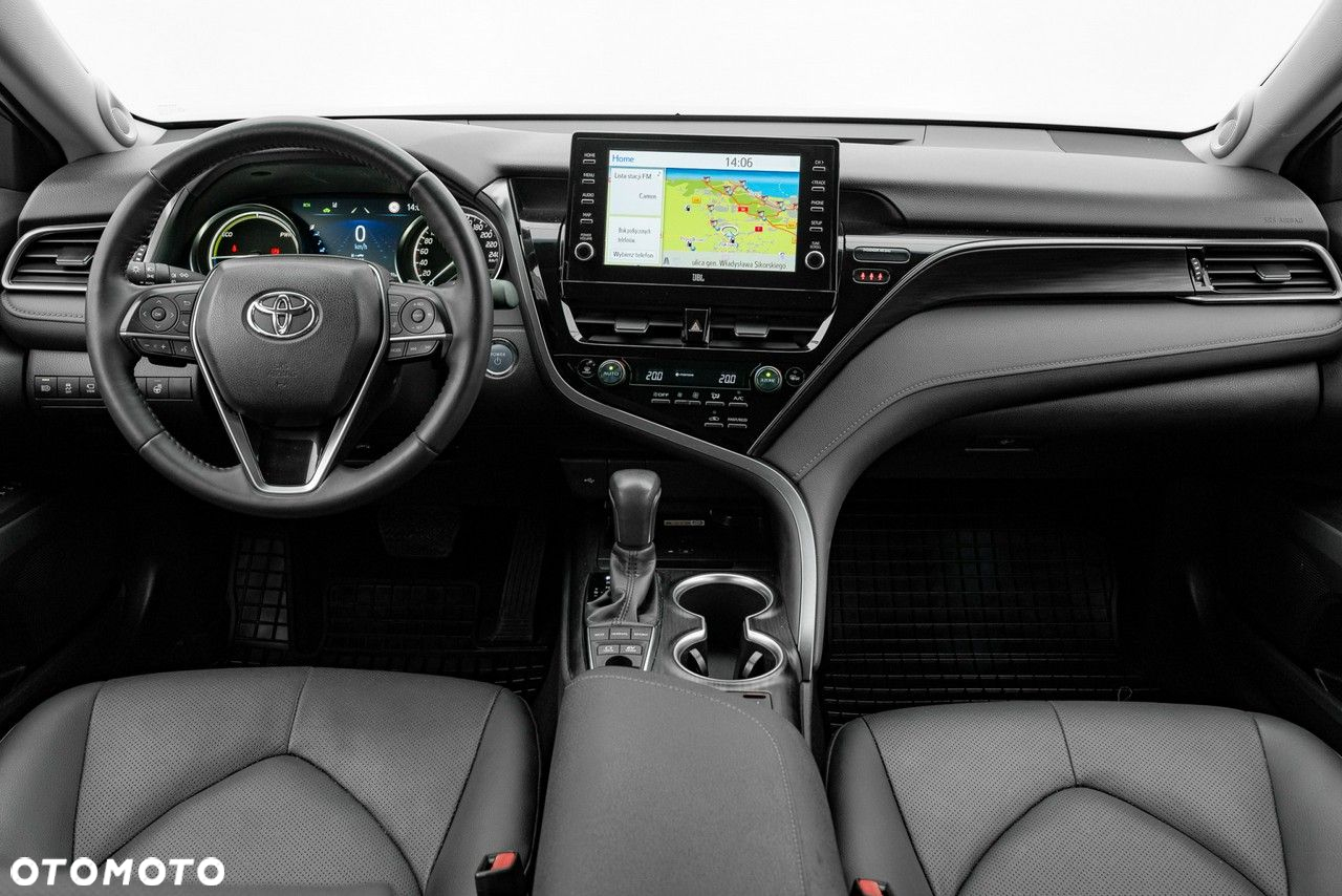 Toyota Camry 2.5 Hybrid Executive CVT - 16