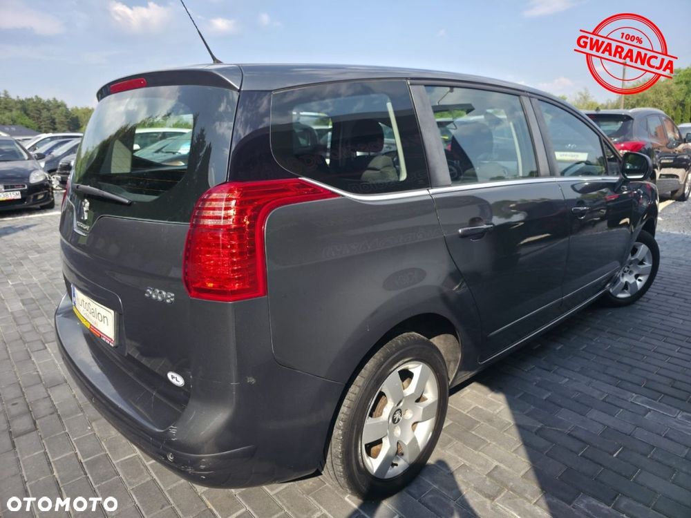 Peugeot 5008 - 12