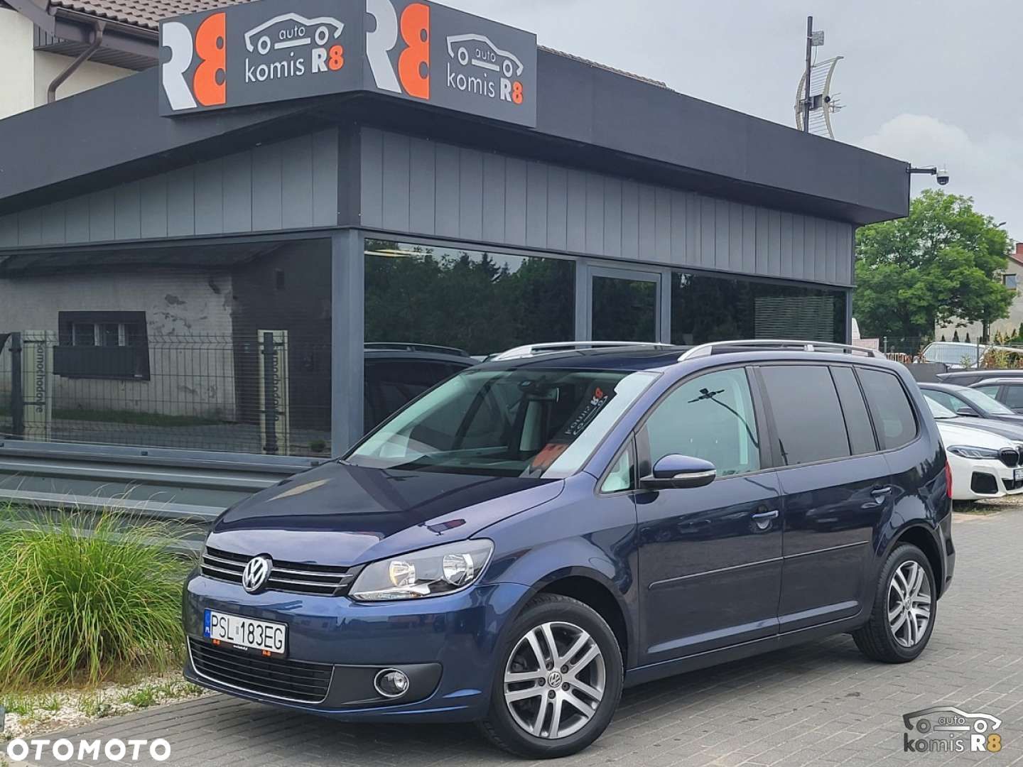 Volkswagen Touran - 1