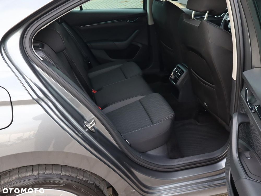 Skoda Octavia - 7