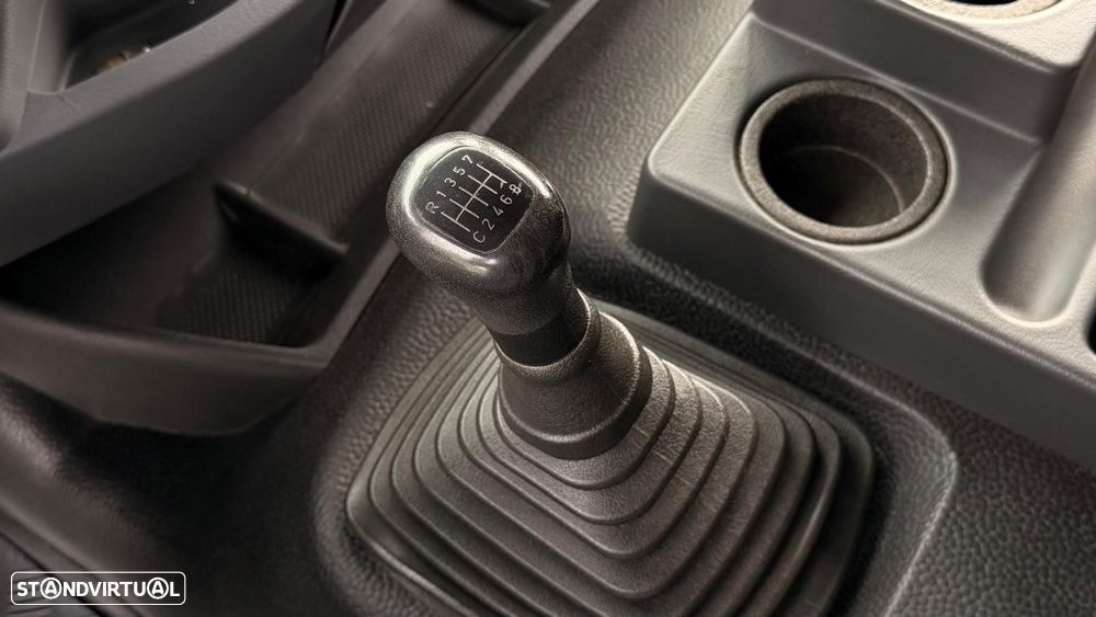 Mercedes Benz 280 ESTRADO DE 8700 mm - 23