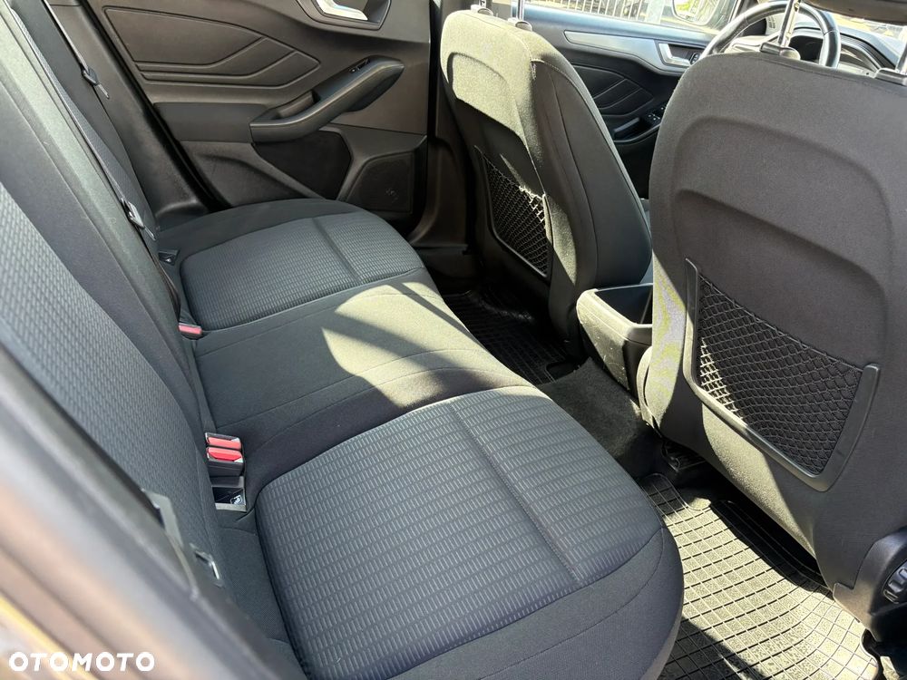 Ford Focus 1.0 EcoBoost Trend ASS - 24
