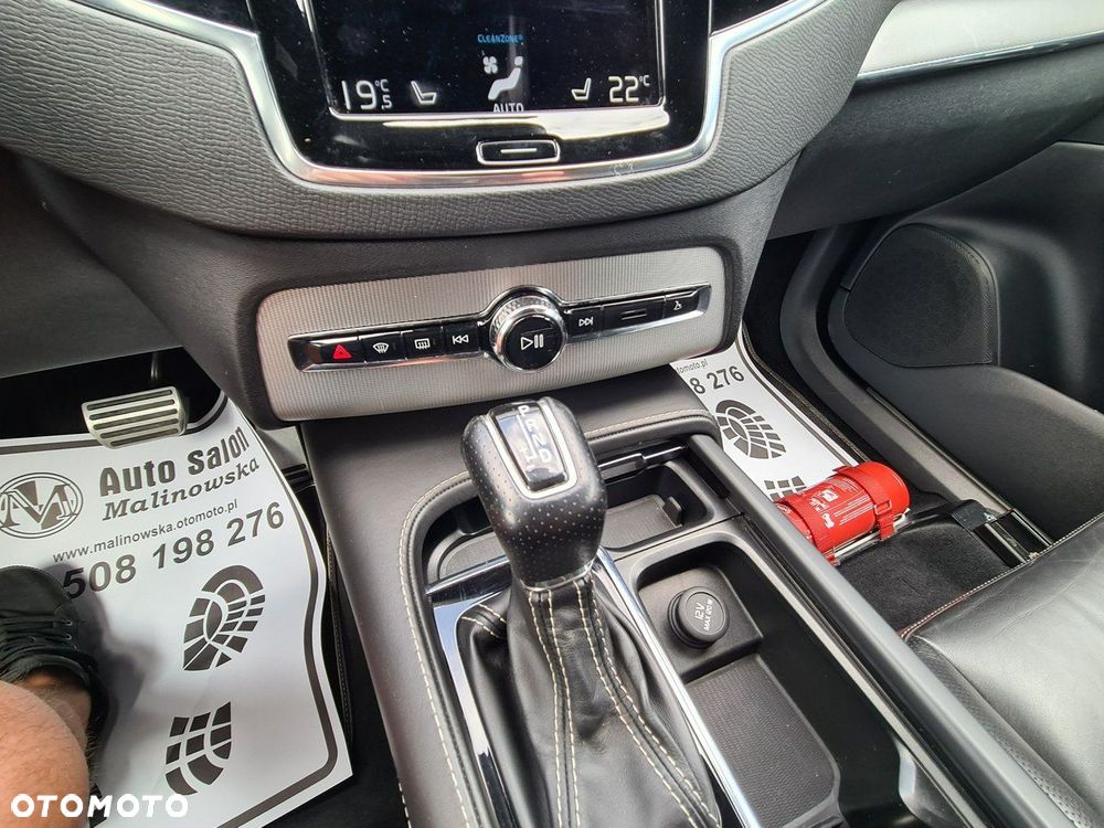 Volvo XC 90 T6 AWD R-Design - 15