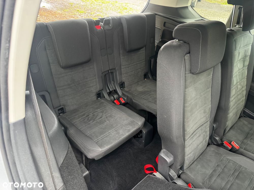 Volkswagen Touran 2.0 TDI SCR (BlueMotion Technology) Highline - 9