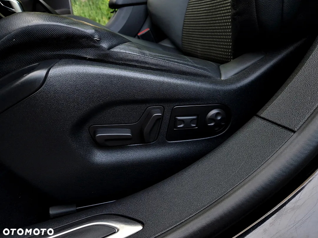 Citroën C5 Tourer HDi 165 FAP Exclusive - 33