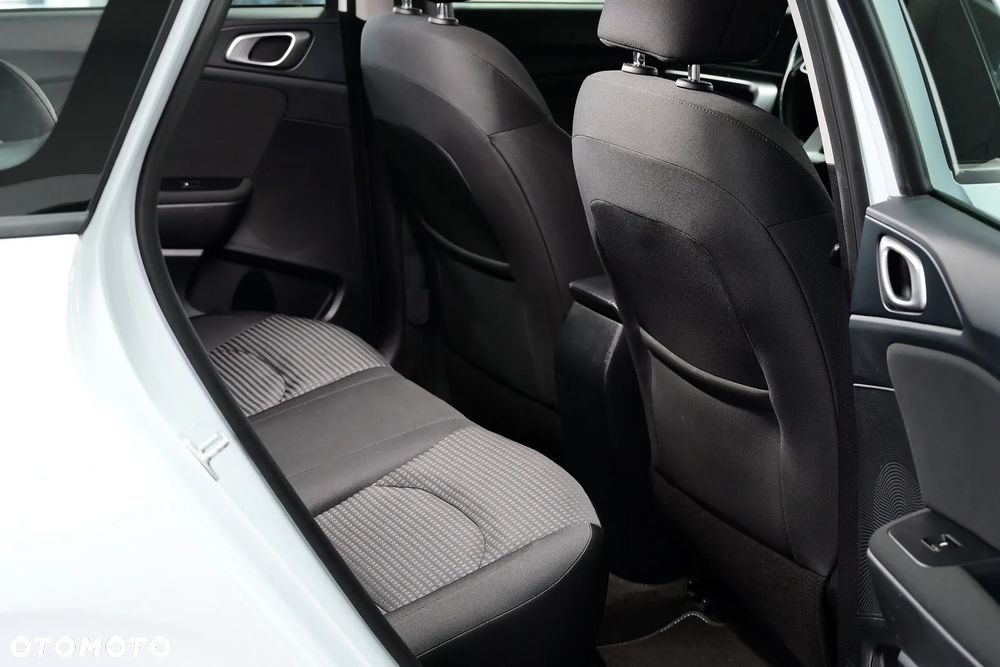 Kia Ceed - 11
