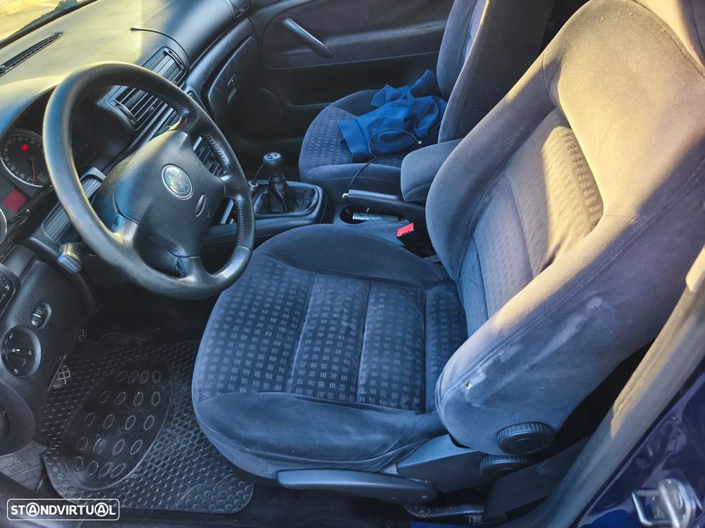 VW Passat Variant 1.9 TDi Highline - 5
