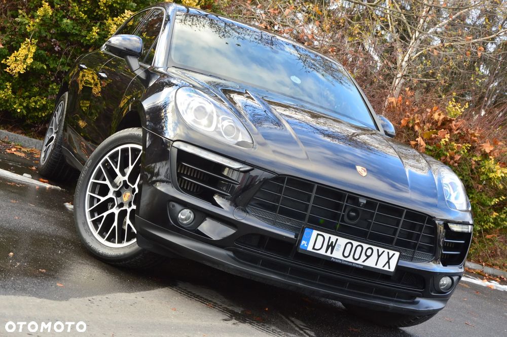 Porsche Macan - 1