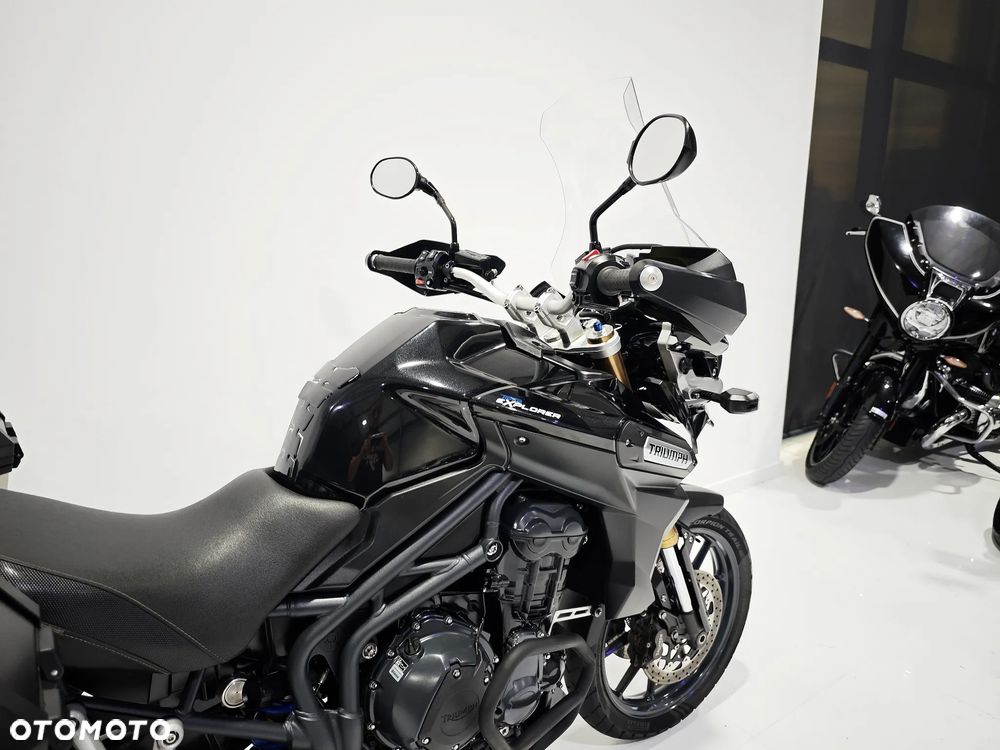 Triumph Tiger - 12