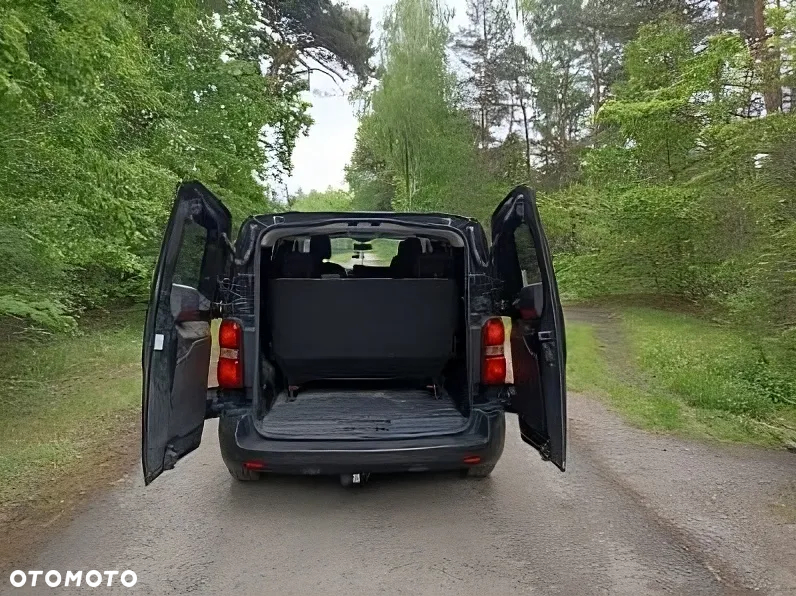 Toyota ProAce Kombi 1.5 D-4D Compact 2,6t - 8
