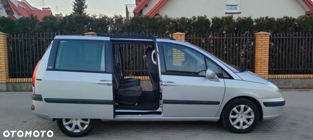 Peugeot 807 V6 205 Platinum Pullmann - 4
