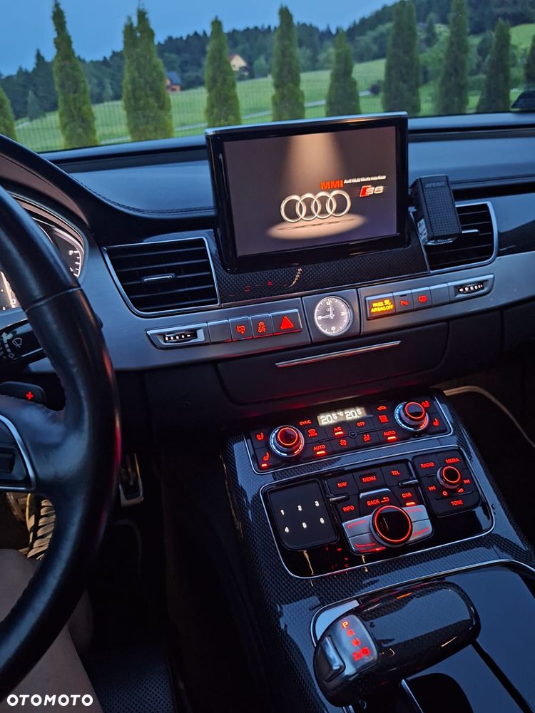 Audi S8 - 17