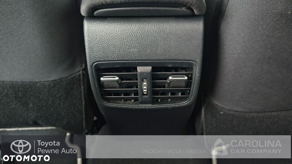 Toyota Corolla 1.8 Hybrid Comfort - 22
