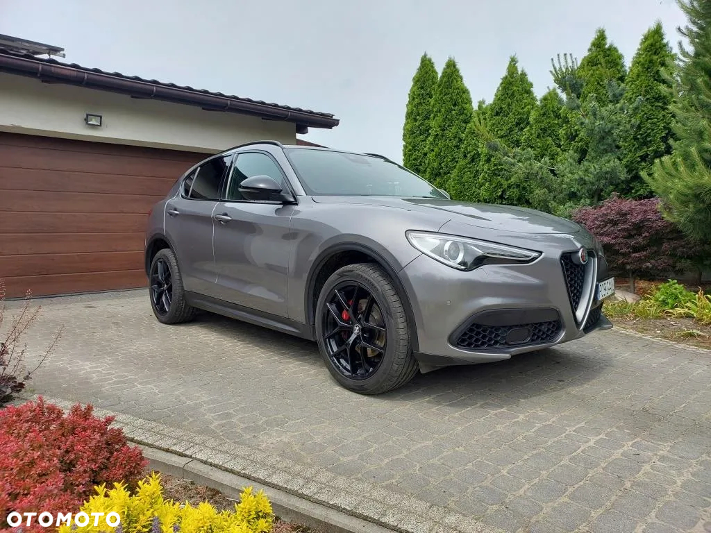 Alfa Romeo Stelvio 2.0 Turbo Veloce TI Q4 - 10