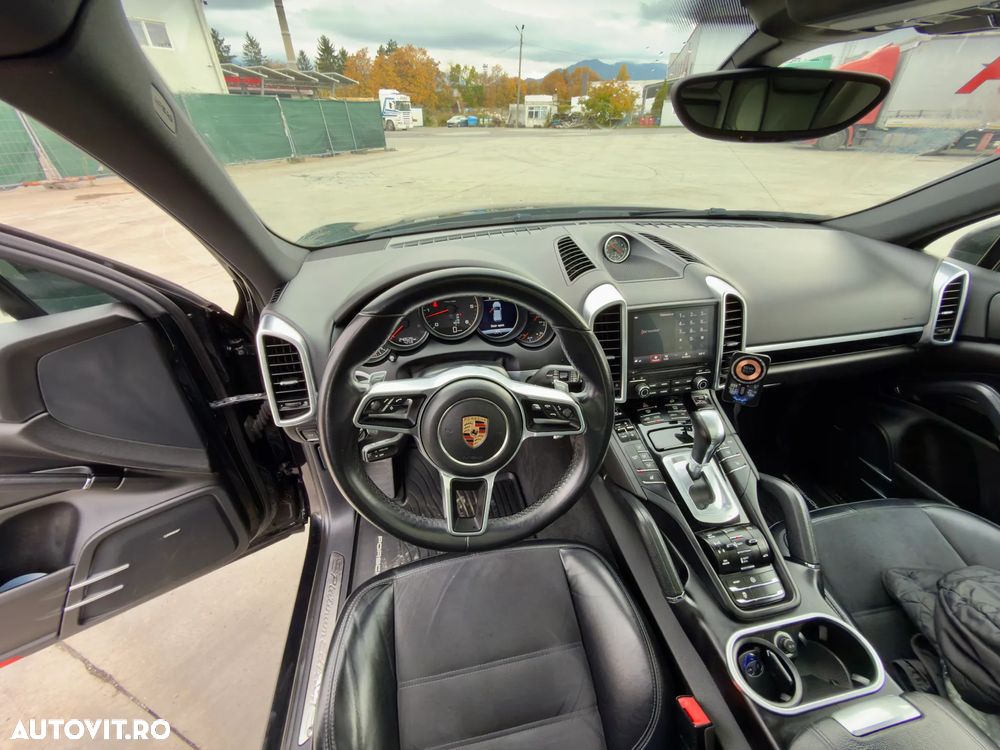 Porsche Cayenne Diesel Platinum Edition - 10