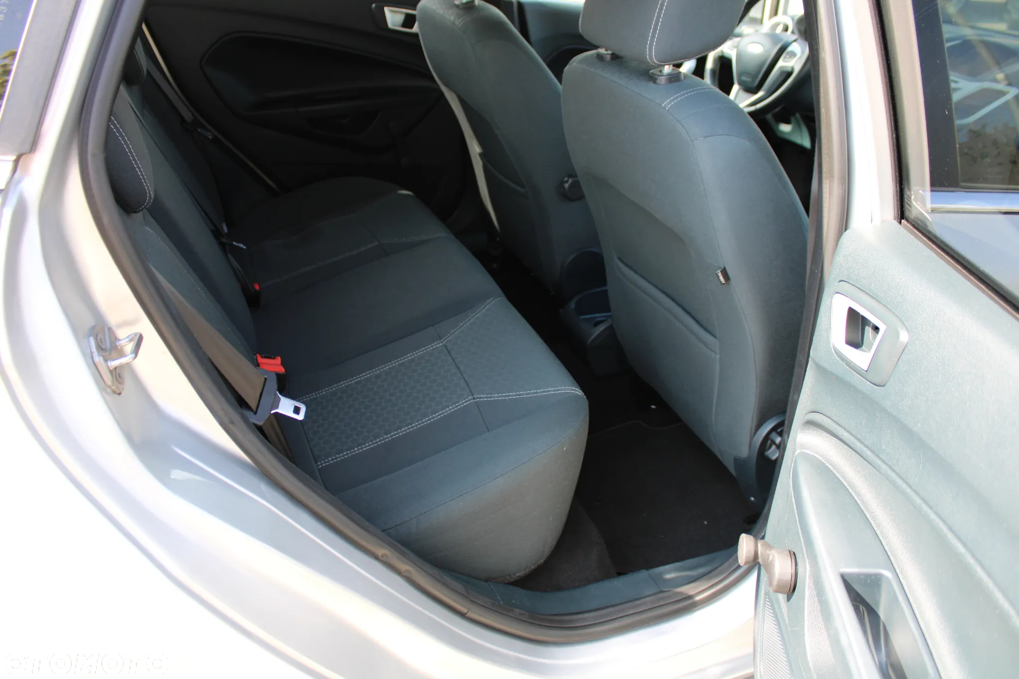 Ford Fiesta 1.6 TDCi DPF Trend - 27