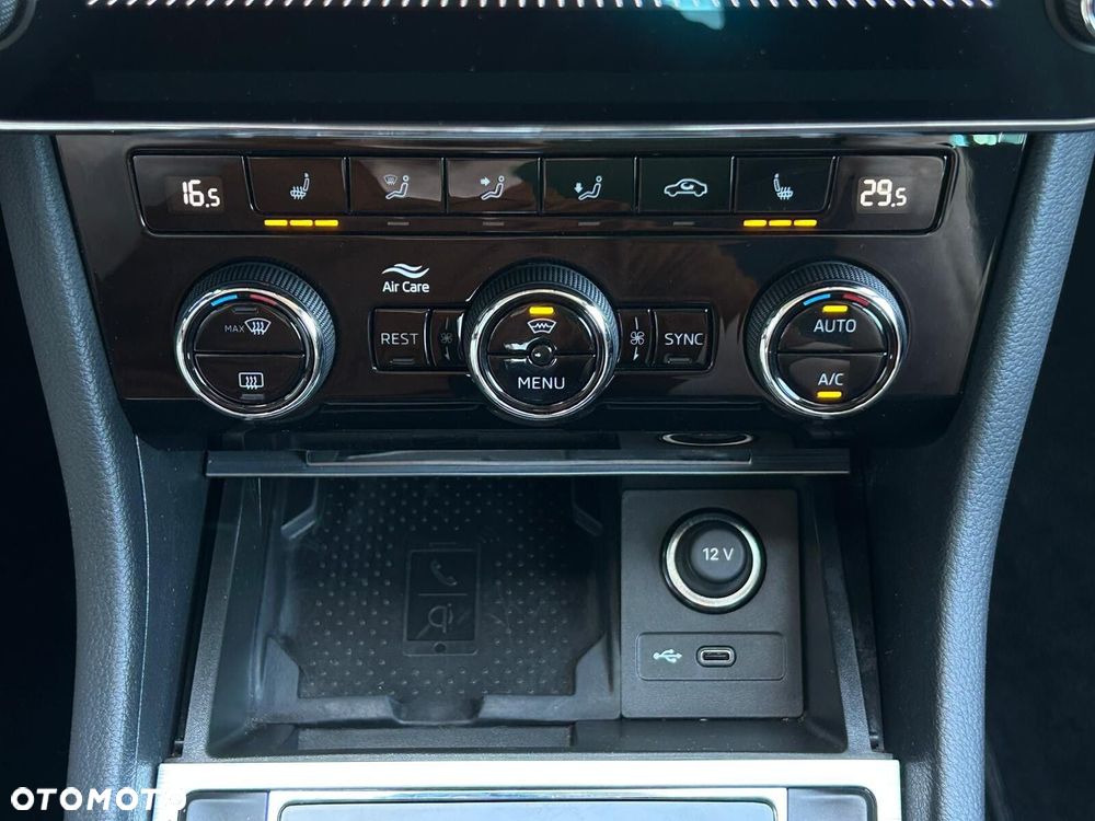Skoda Superb 2.0 TSI Ambition DSG - 28