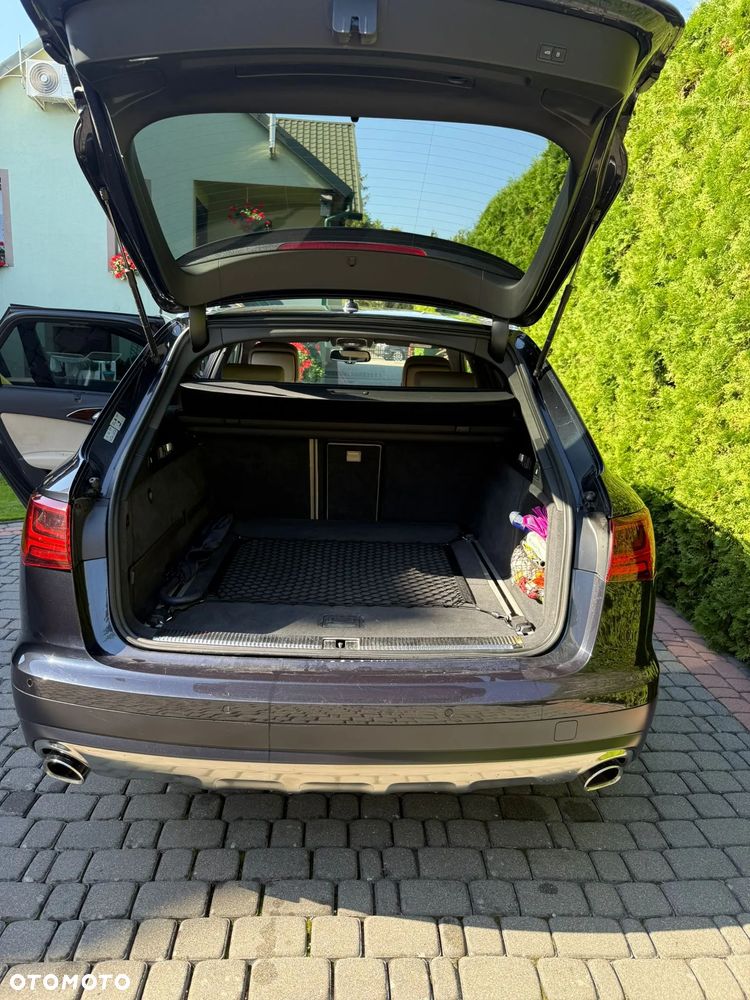 Audi A6 Allroad - 12