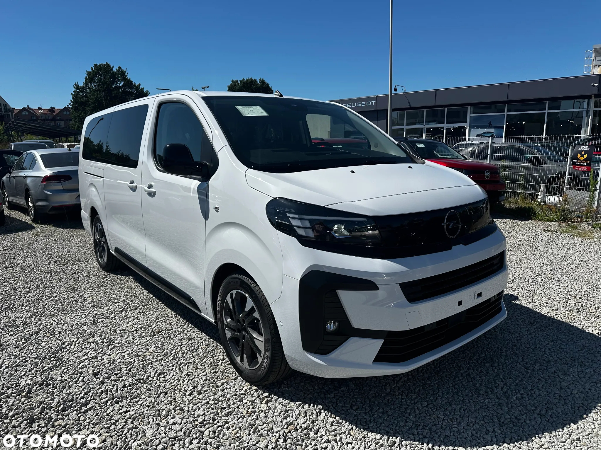 Opel Vivaro - 2