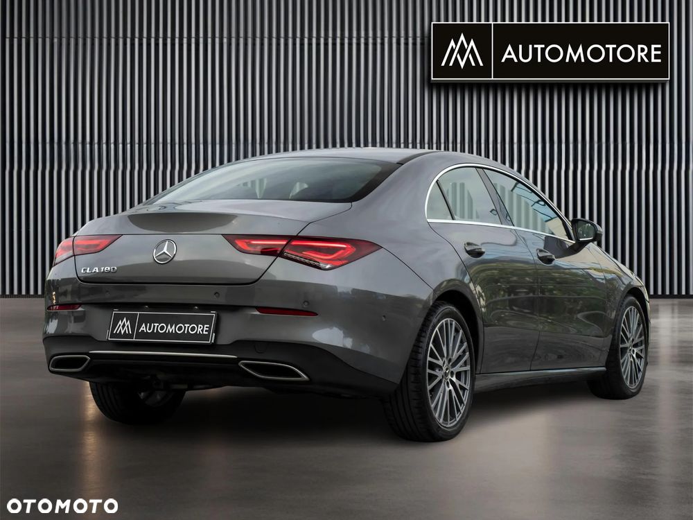 Mercedes-Benz CLA 180 Progressive 7G-DCT - 10