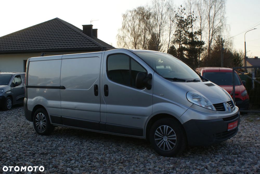 Opel Vivaro - 1
