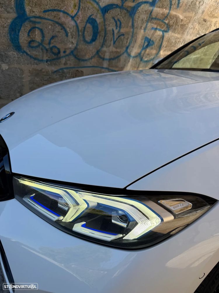 BMW 330 e Pack M Auto - 36
