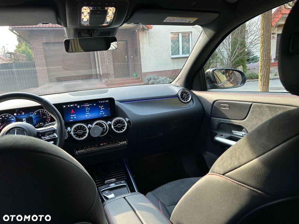 Mercedes-Benz GLA 250e AMG Line - 26