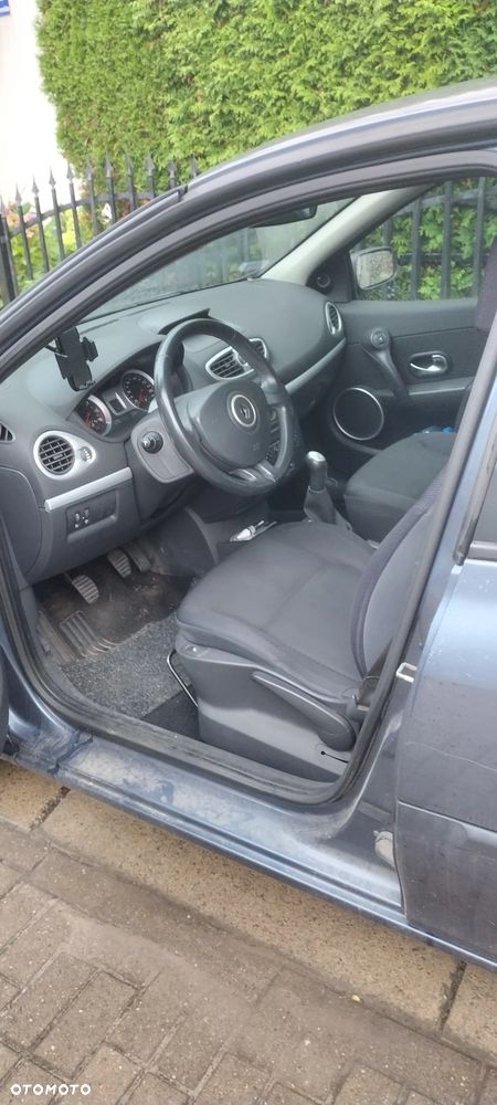 Renault Clio 1.5 dCi Extreme - 9