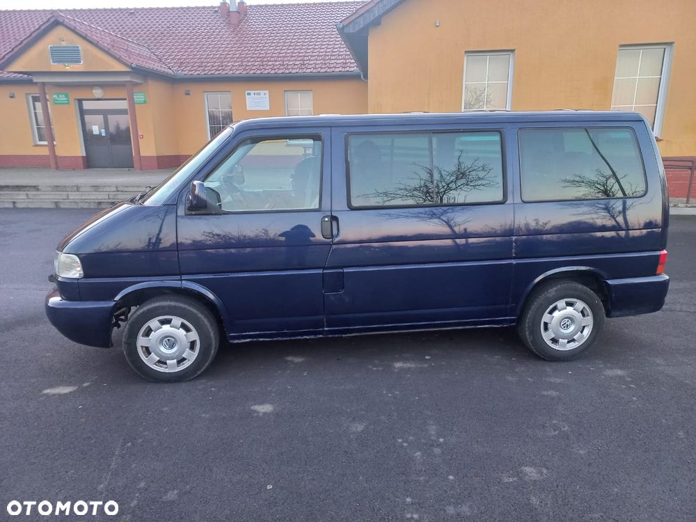 Volkswagen Multivan - 14