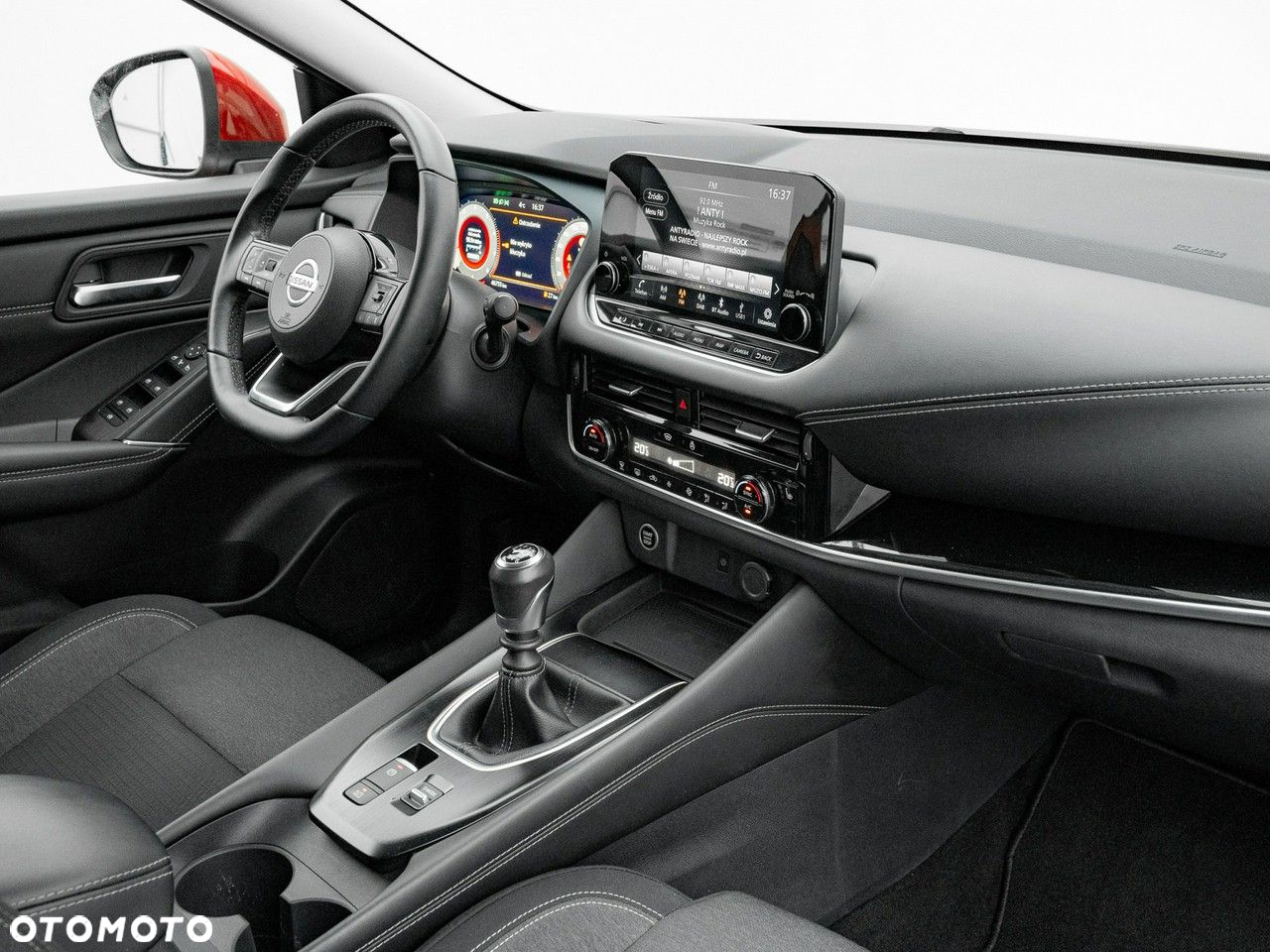 Nissan Qashqai - 34