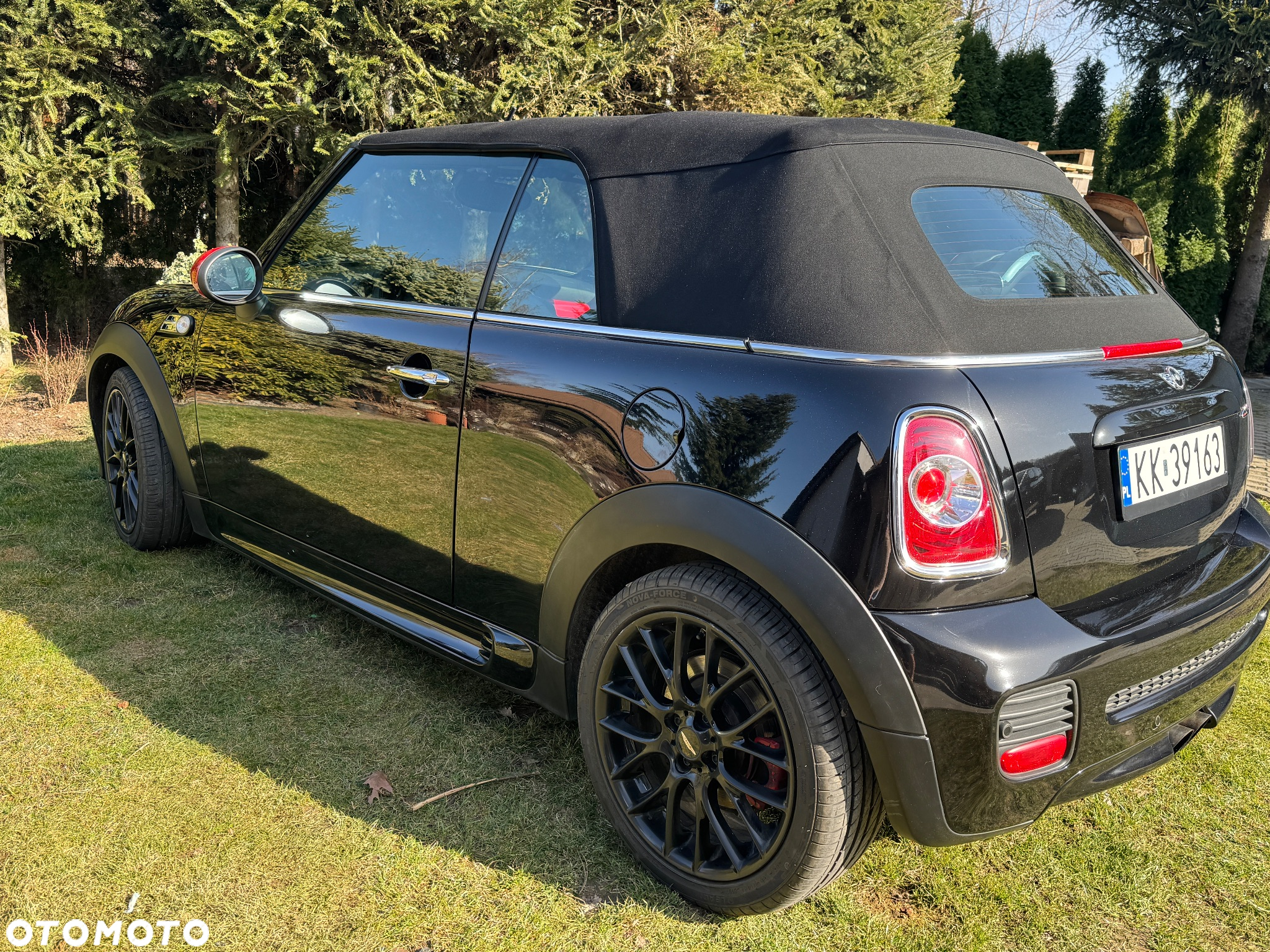 MINI John Cooper Works Cabrio - 21