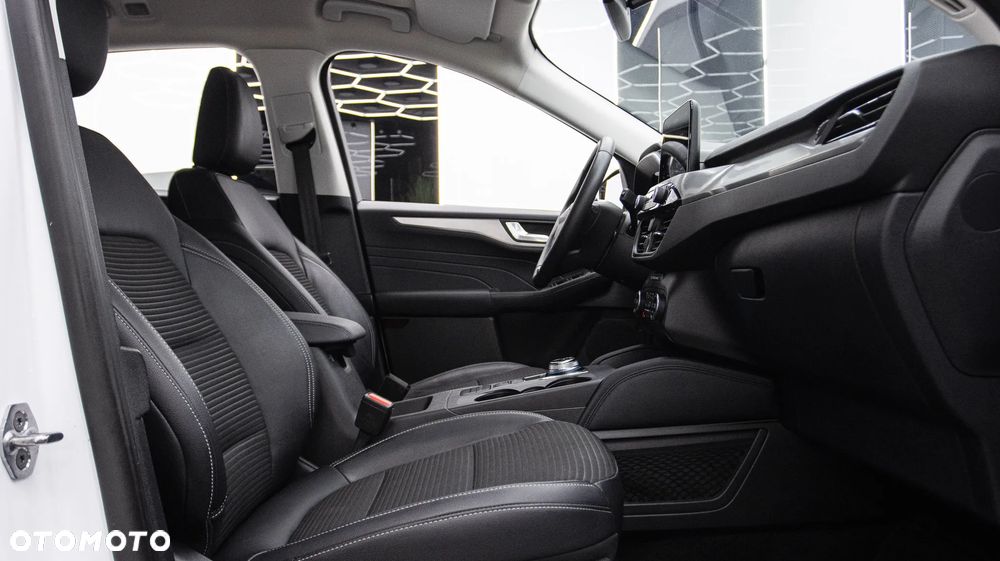 Ford Kuga 2.5P PHEV FWD Titanium X - 18