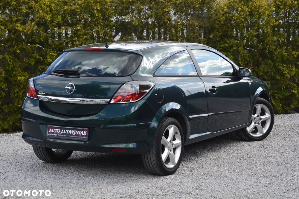 Opel Astra 1.6 Sport - 18