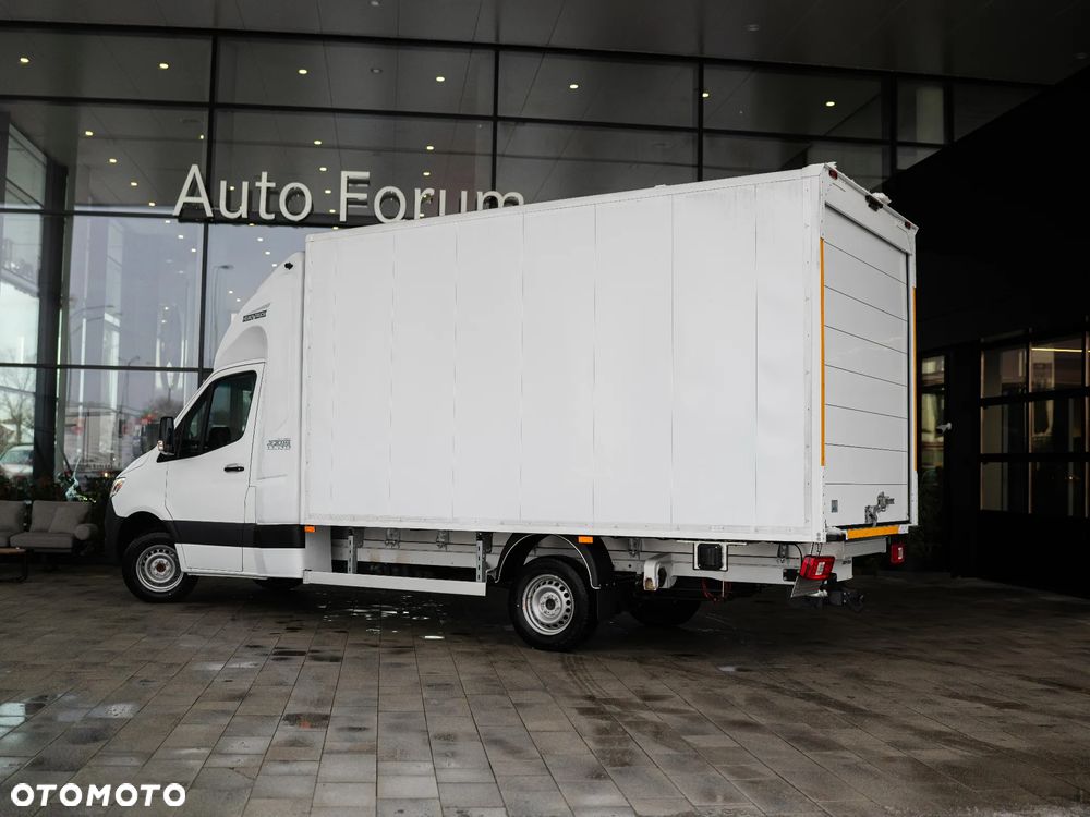 Mercedes-Benz Sprinter - 6