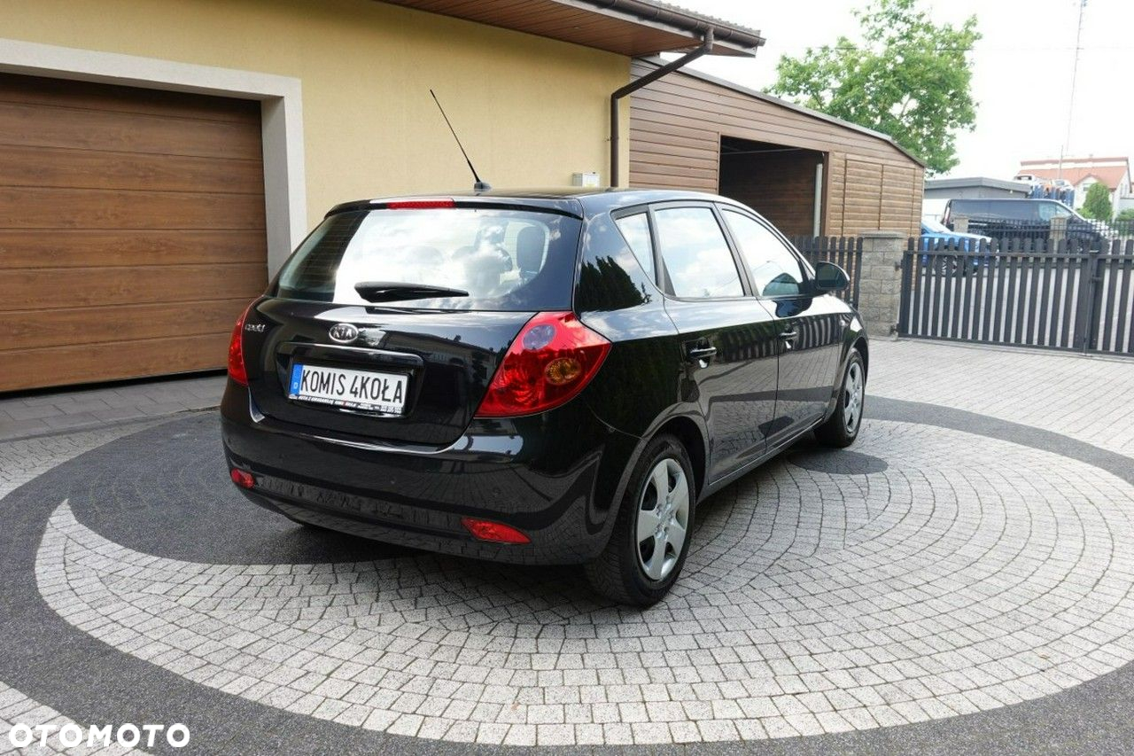 Kia Ceed - 3