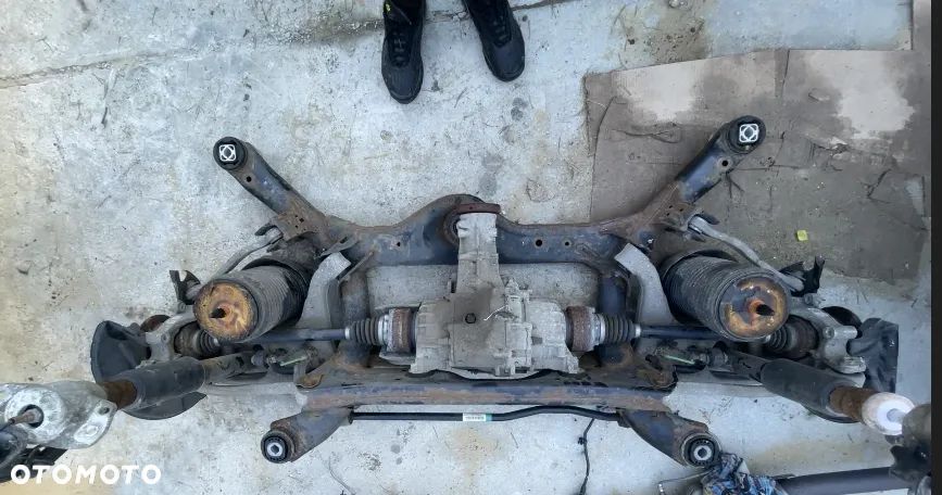 MOST TYLNY DYFERENCJAŁ AUDI S6 C7 8K0 927 277