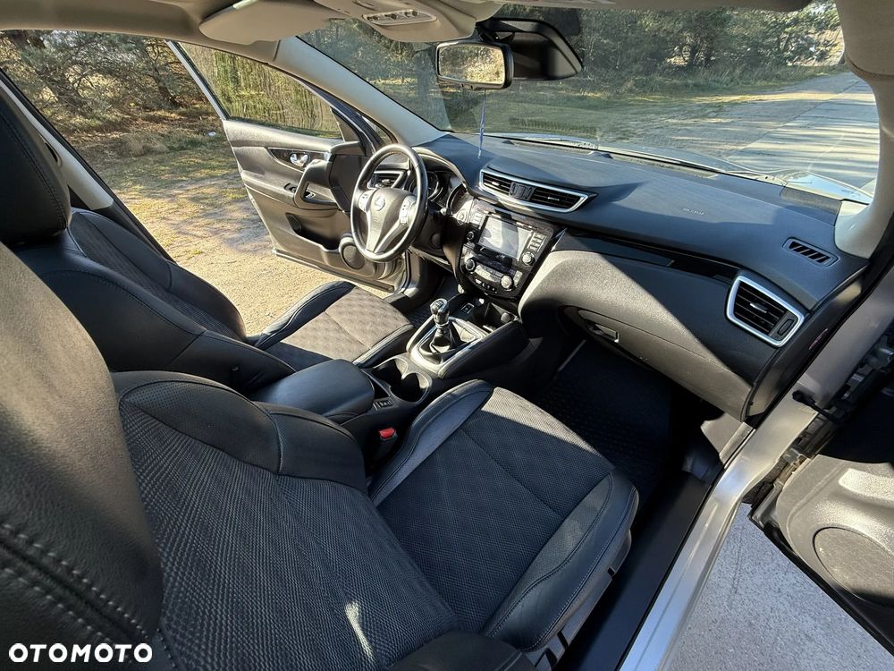 Nissan Qashqai 1.6 dCi 4x4 Tekna - 30