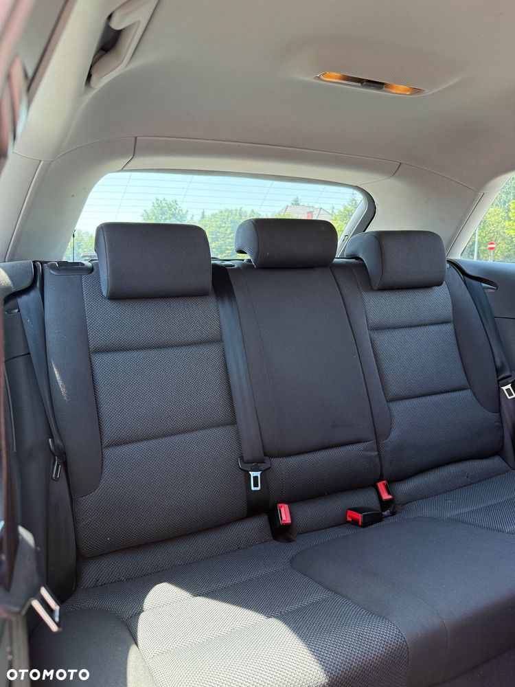 Audi A3 3-drzwiowe 1.6 TDI DPF Ambiente - 5