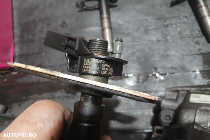 Kit injectie (pompa, rampa, injectoare) 03L130089A 03L130277 03L13075 - 5