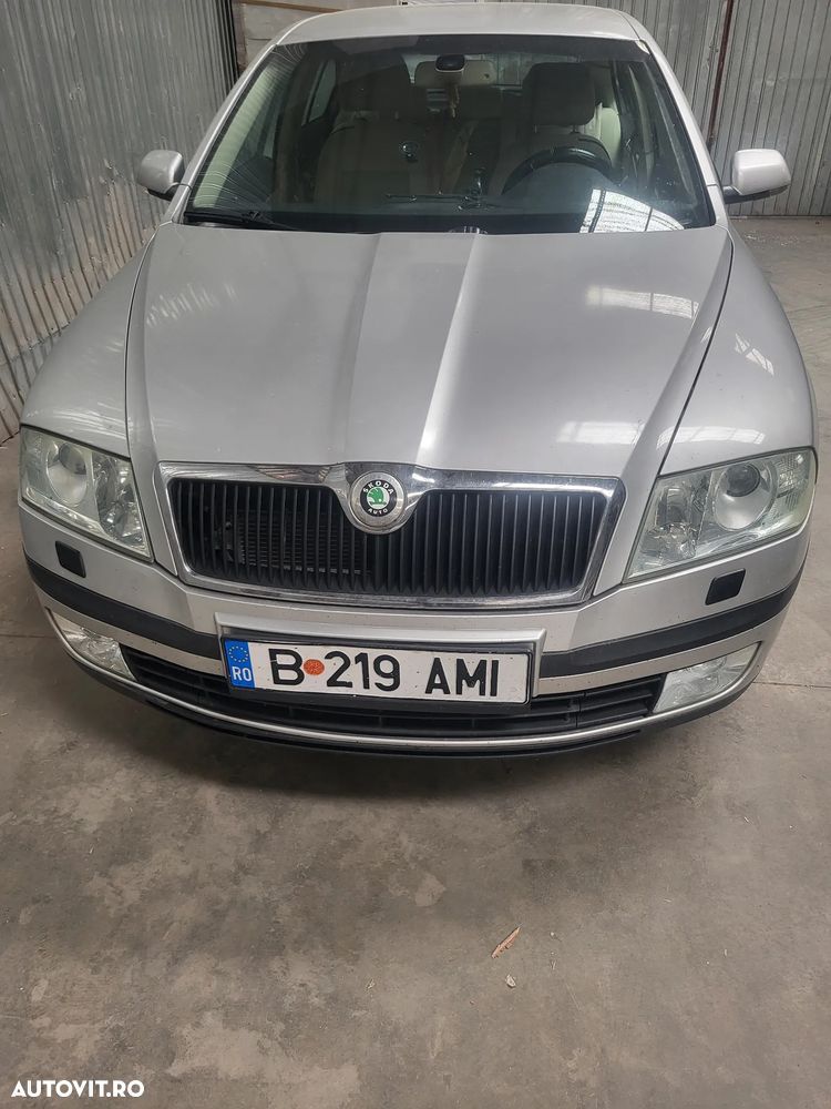 Skoda Octavia 1.6 FSI Classic - 1